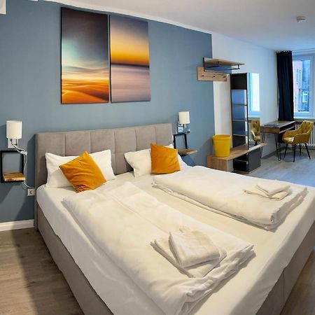 Aparthotel Neumuenster City ภายนอก รูปภาพ