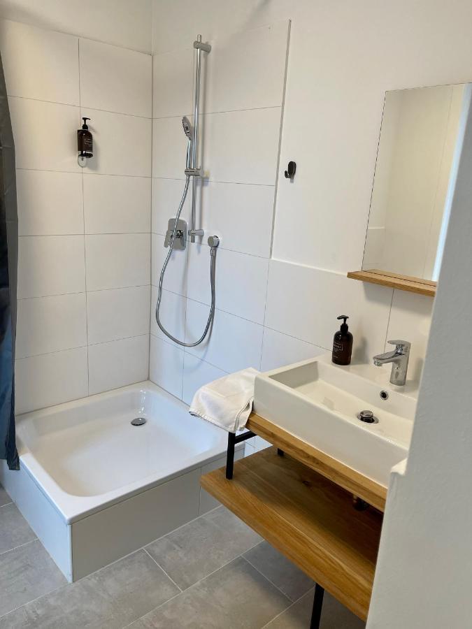 Aparthotel Neumuenster City ภายนอก รูปภาพ