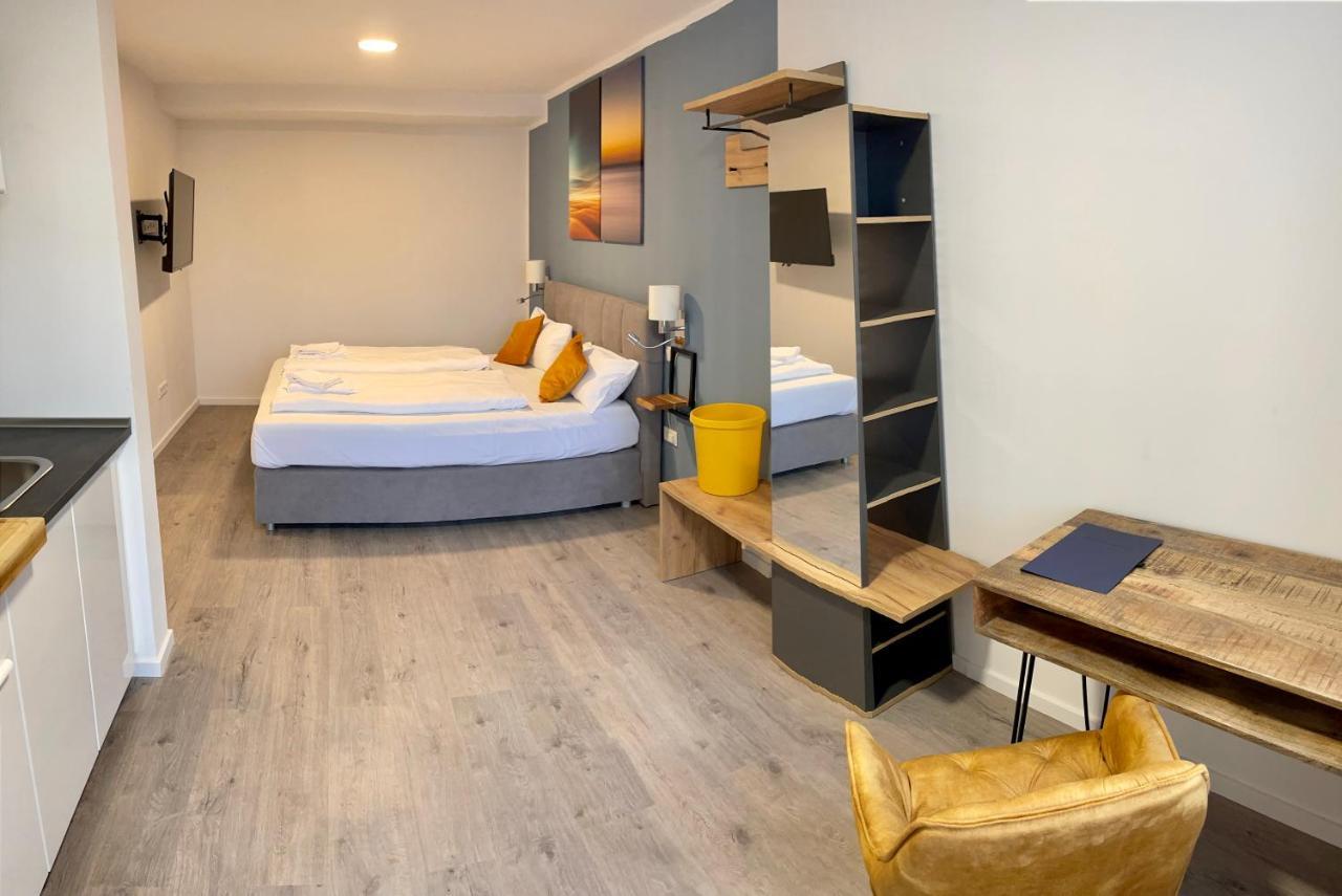 Aparthotel Neumuenster City ภายนอก รูปภาพ