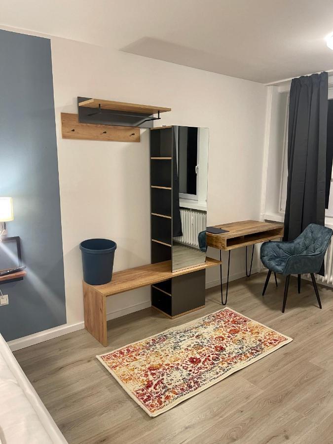 Aparthotel Neumuenster City ภายนอก รูปภาพ