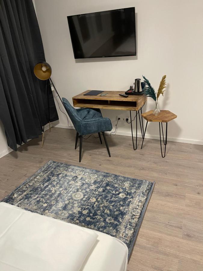 Aparthotel Neumuenster City ภายนอก รูปภาพ